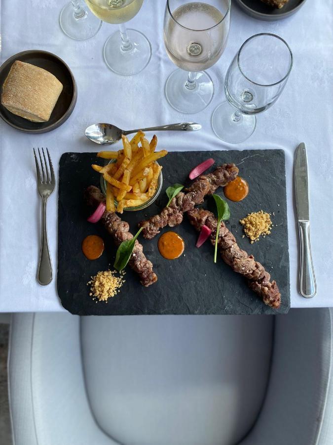 Hotel Platanes - Kb Hotel Group Etauliers Eksteriør bilde