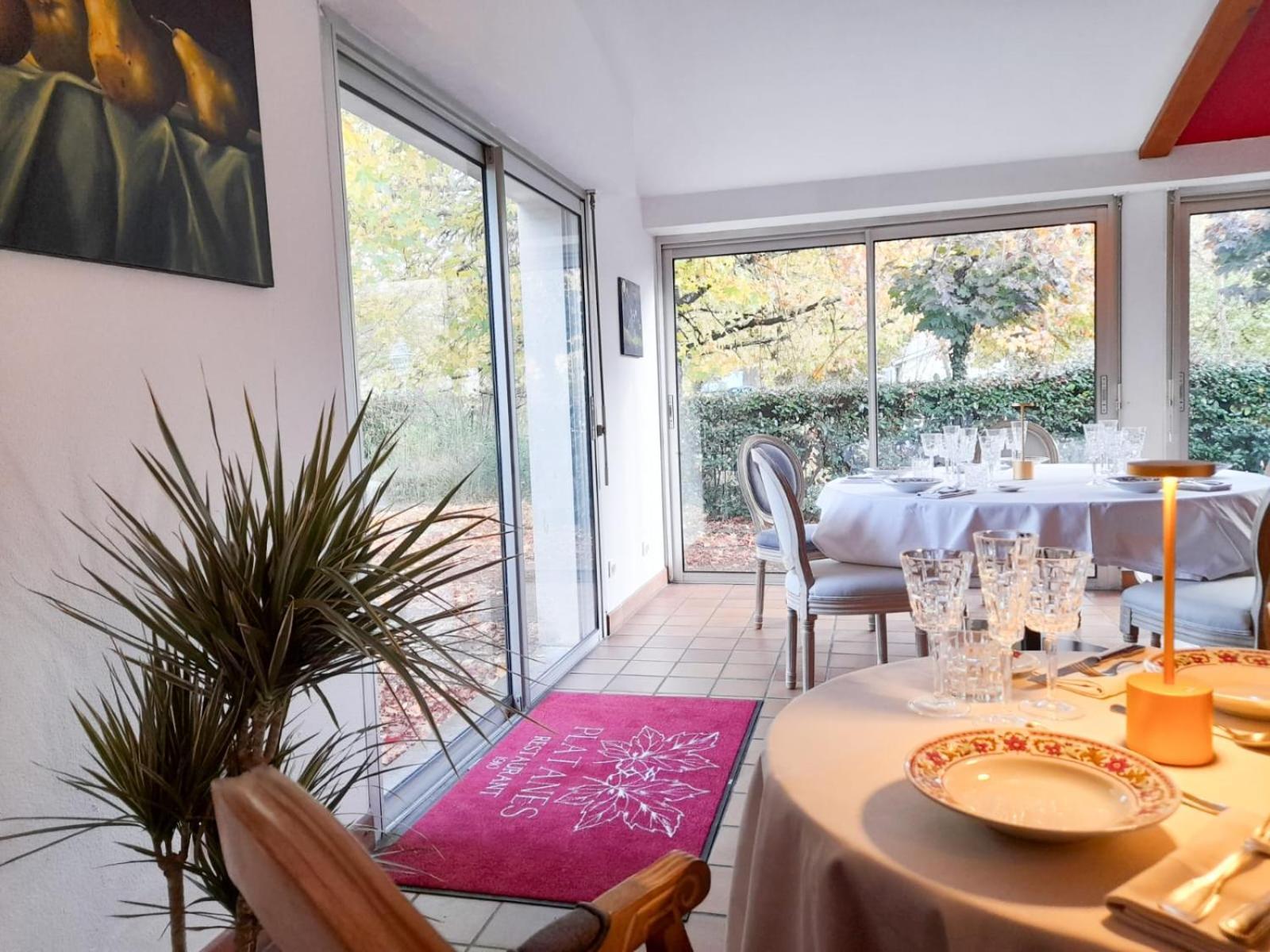 Hotel Platanes - Kb Hotel Group Etauliers Eksteriør bilde