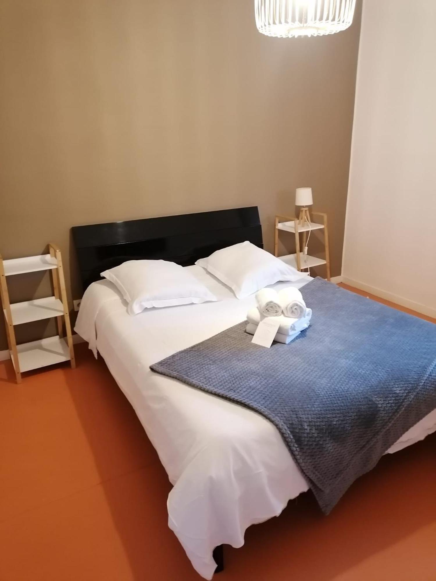 Hotel Platanes - Kb Hotel Group Etauliers Eksteriør bilde